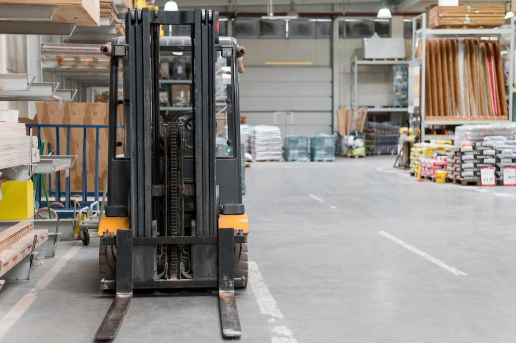 Maximiza tu Flota y conoce las partes de un montacargas 3 centro logistico carretilla elevadora 1
