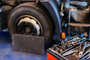 Cada Cuánto Debes Cambiar las Refacciones de tu Montacargas